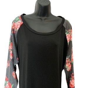 Women’s black and floral long sleeve Shirt